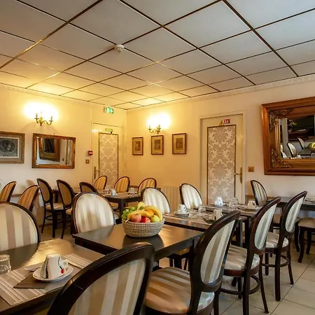 Hotel Aerotel Versailles Cyr - L'étape Du Silence
