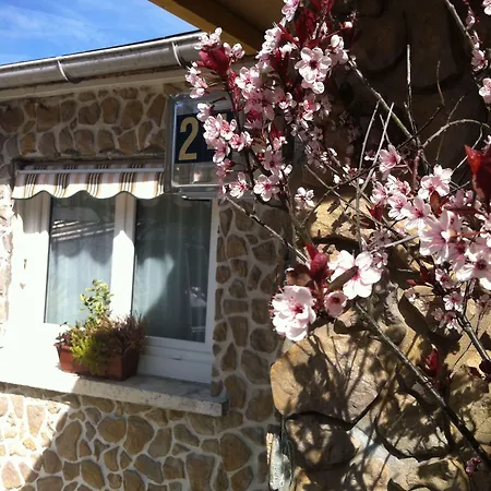 호텔 Aerotel Versailles Cyr - L'etape Du Silence Saint-Cyr-lʼÉcole