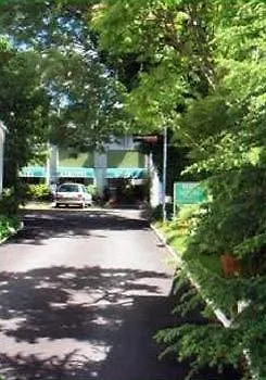 Aerotel Versailles Cyr - L'etape Du Silence 3* Saint-Cyr-lʼÉcole